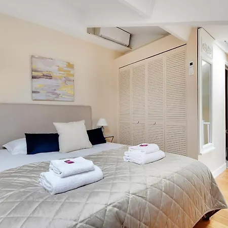 Amazing Duplex 4p- Louvre Museum Tuileries * Париж